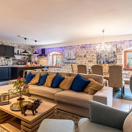 Nyaraló Stunning In With Wifi